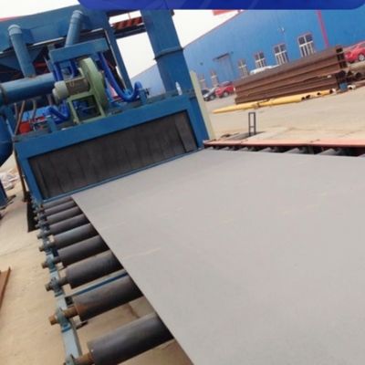 Προσαρμόσιμη μηχανή απομάκρυνσης σκουριάς από χαλύβδινη πλάκα και μηχανή εκτόξευσης πυροβολισμών για καθαρισμό επιφάνειας